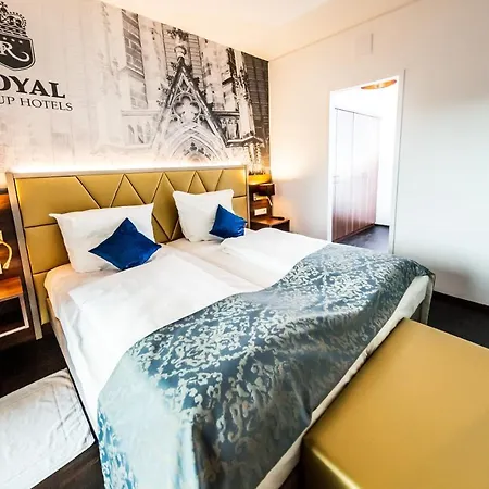 Western Royal Hotel 4*